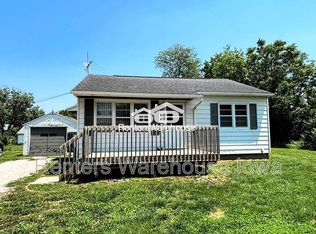219 S 14th St, Adel, IA 50003