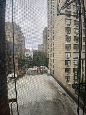 Rented by Urban Real Estate Property Group Inc | media 27