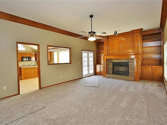 2nd image of 529 Greenfield Dr