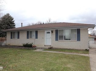 15807 Powell Dr, Clinton Township, MI 48038