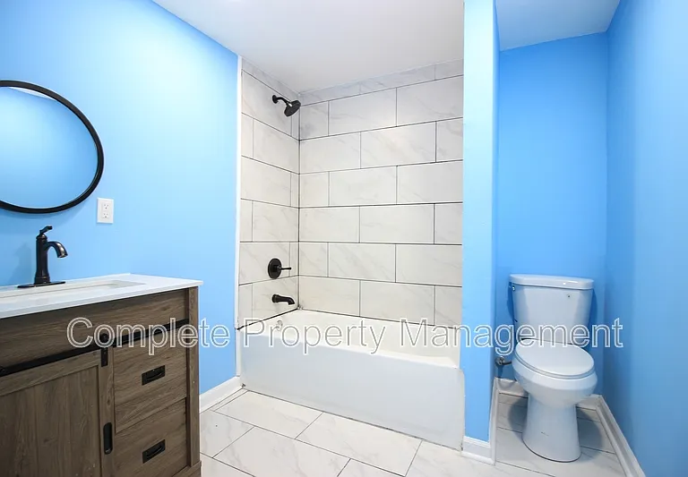 932 Court T — Photo 9