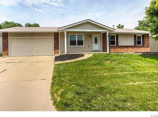 705 N Yosemite Ct, Saint Peters, MO 63376
