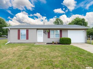 6110 N Idlewhile Dr, Peoria, IL 61615