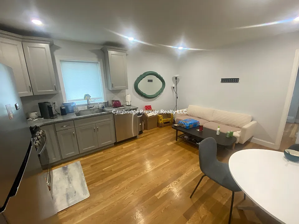 41 Horace St #1