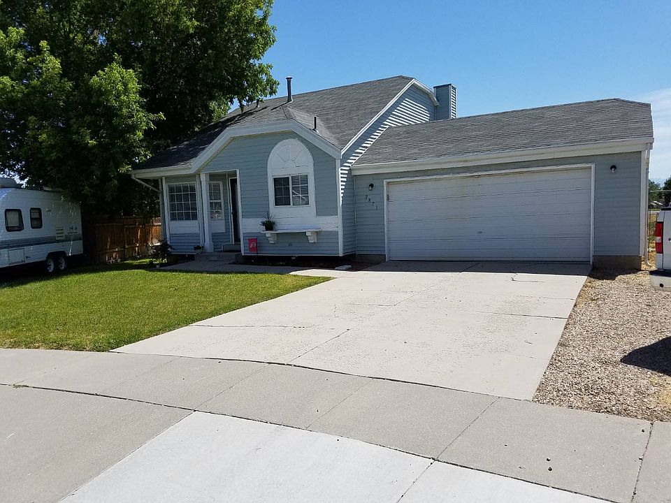 1st image of 2871 S Berkshire Cir