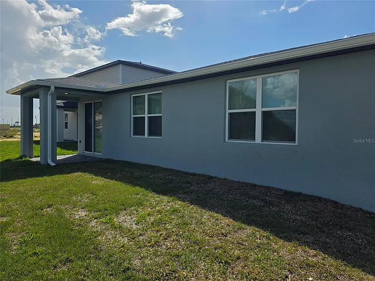5009 Katrina Dr — Photo 4