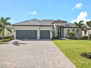 19454 The Place Blvd, Estero, FL 33928