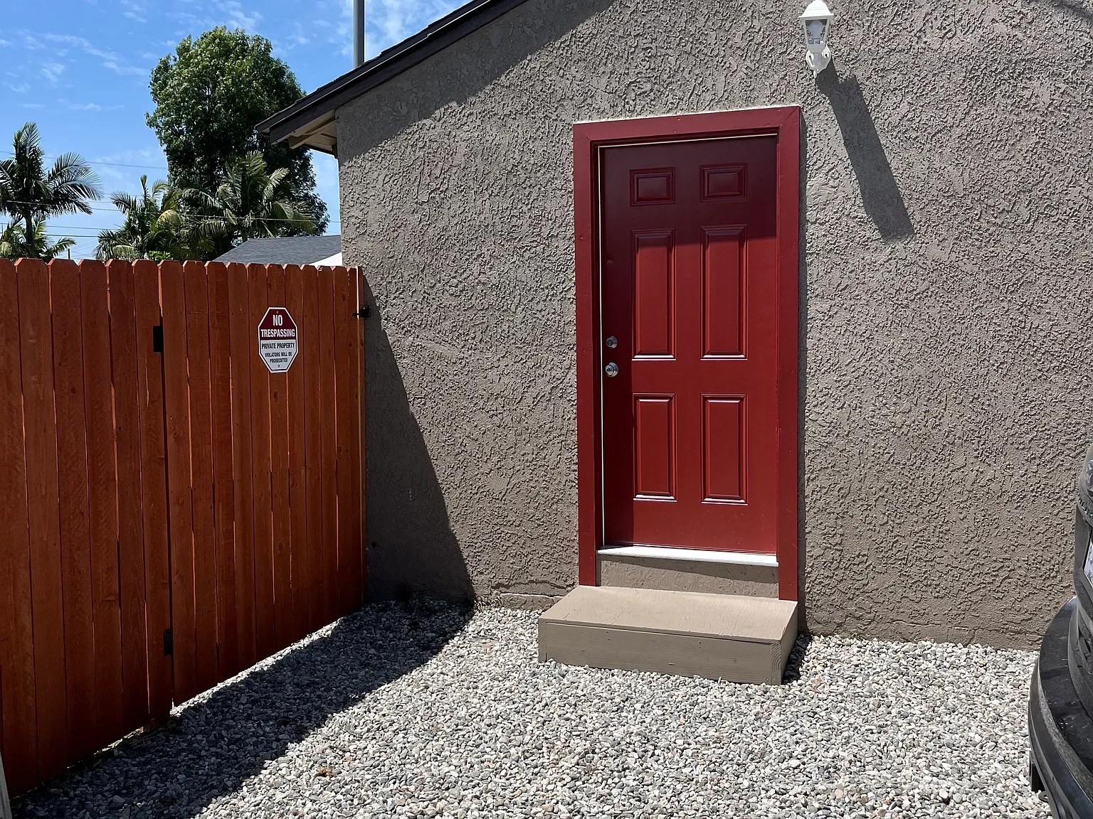 Studio, 600 sqft, $1,995 — Photo 3