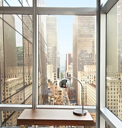 3rd image of 18 W 48th St APT 29B