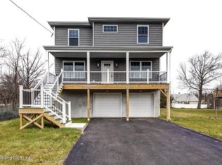 17 John St, Sayreville, NJ 08872