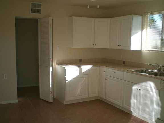 2nd image of 5721 W Heatherbrae Dr