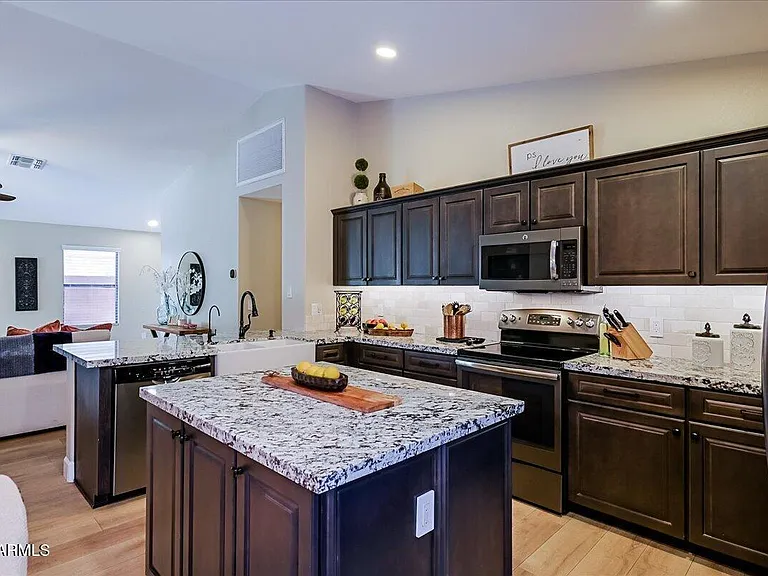 21215 N 92nd Ln — Photo 15