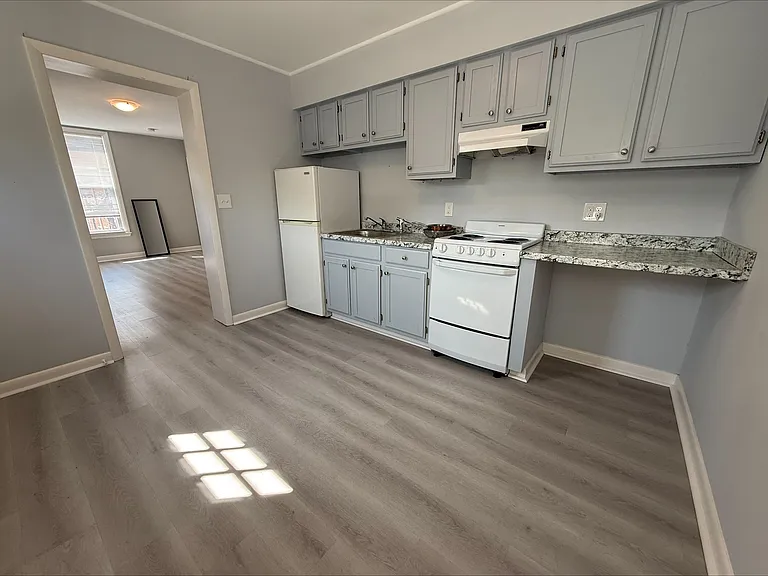 146 Highland Ave #1R — Photo 20