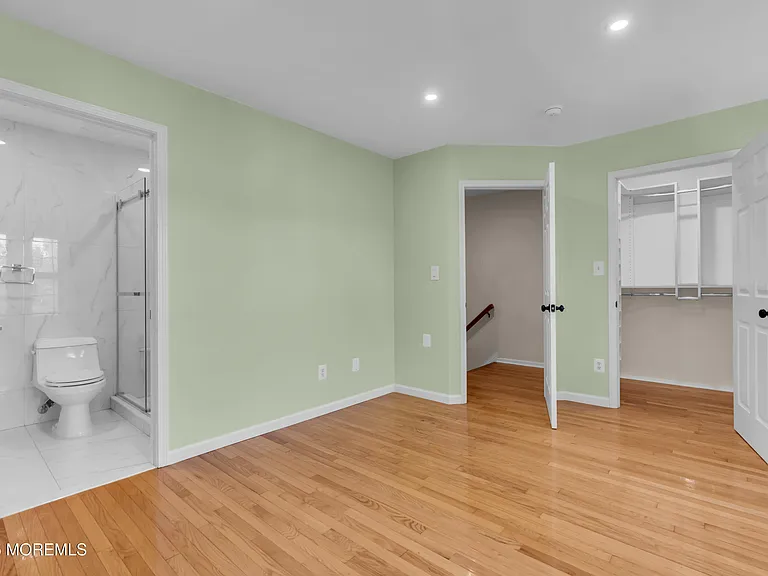 31 Lexington Ct — Photo 21