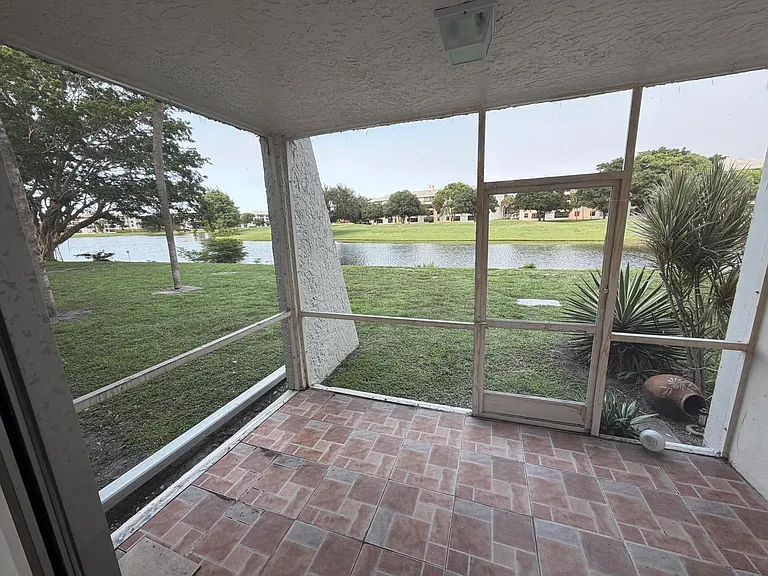 9230 Lagoon Pl #110 — Photo 13
