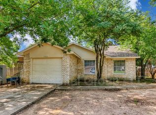 10822 Bravura Ln, Dallas, TX 75217