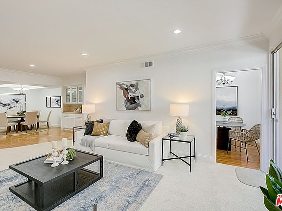 3rd image of 1164 Wellesley Ave APT 105