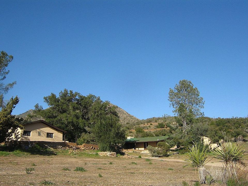 Side view of Main house and Guest House