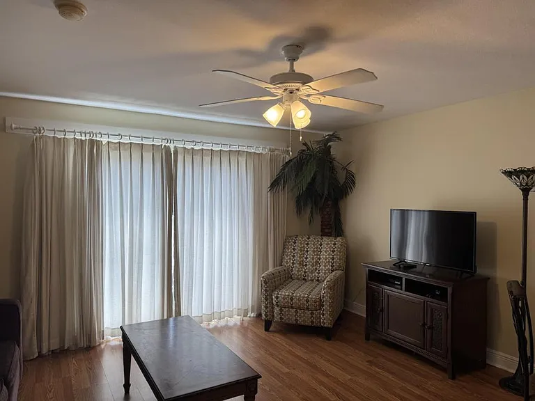 1644 Beach Blvd — Photo 9