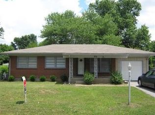 404 Elaine Dr, Hopkinsville, KY 42240