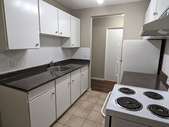 3rd image of 33263 Bourquin Pl