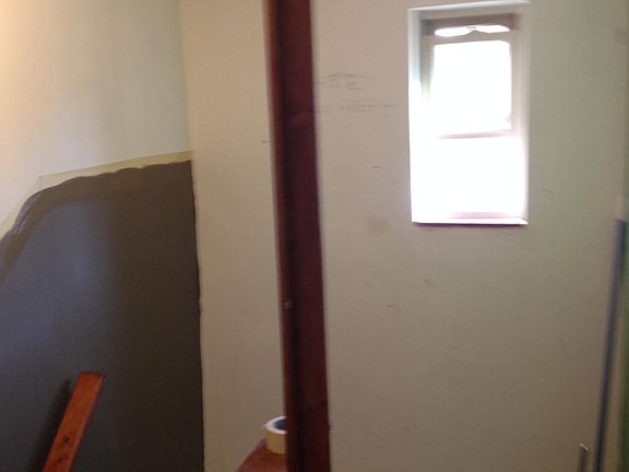 3rd image of 903 S 13th St Floor 2