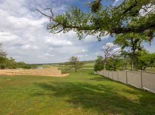 225 Clementine Ct, Fort Worth, TX 76114