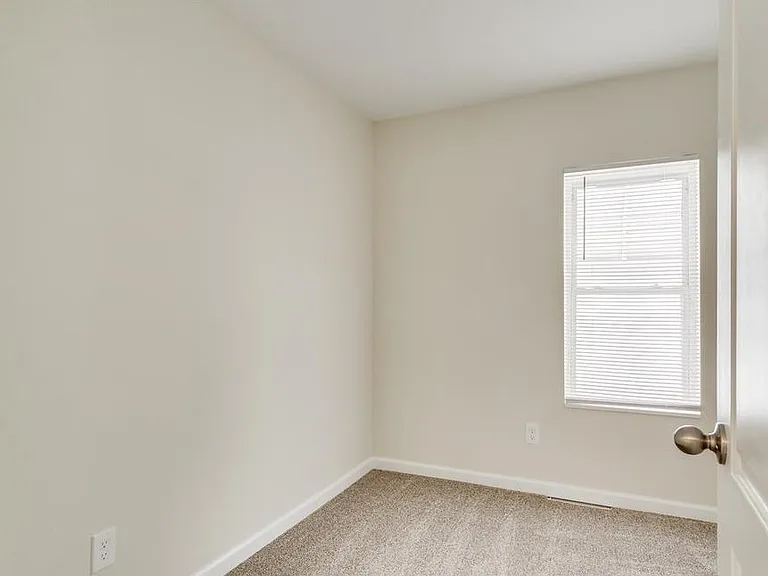 2365 Welch Rd — Photo 9
