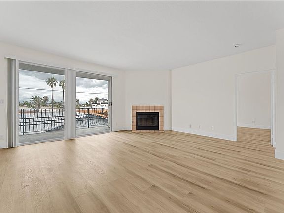 2nd image of 1175 E Ocean Blvd Unit 305