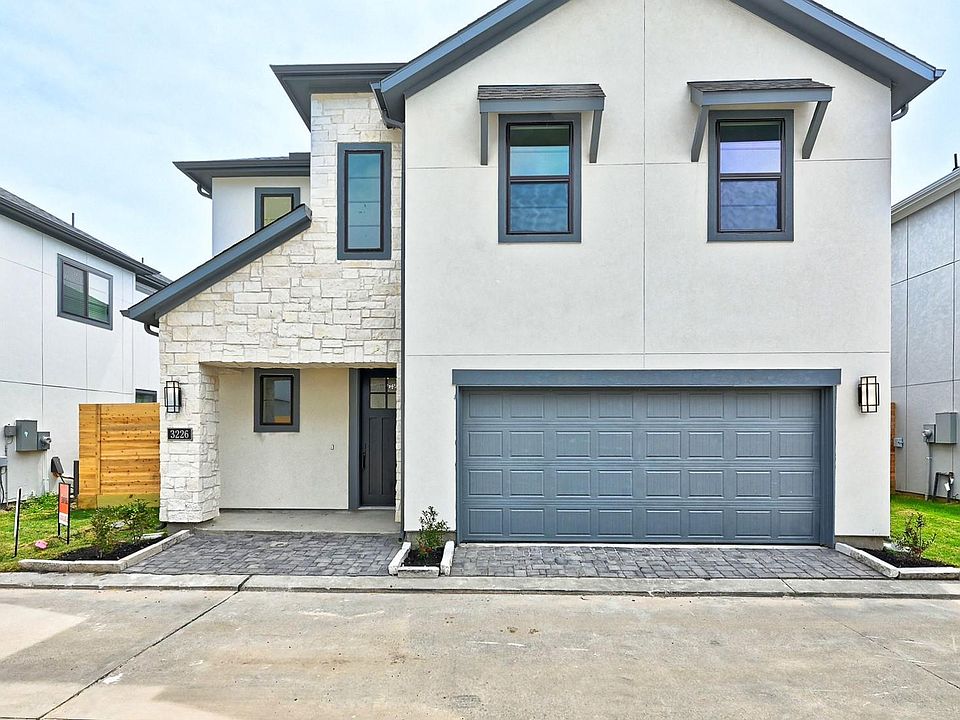 1st image of 3226 Royal Oaks Hollow Ln