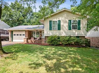 6100 Ashbrooke Rd, Evansville, IN 47710