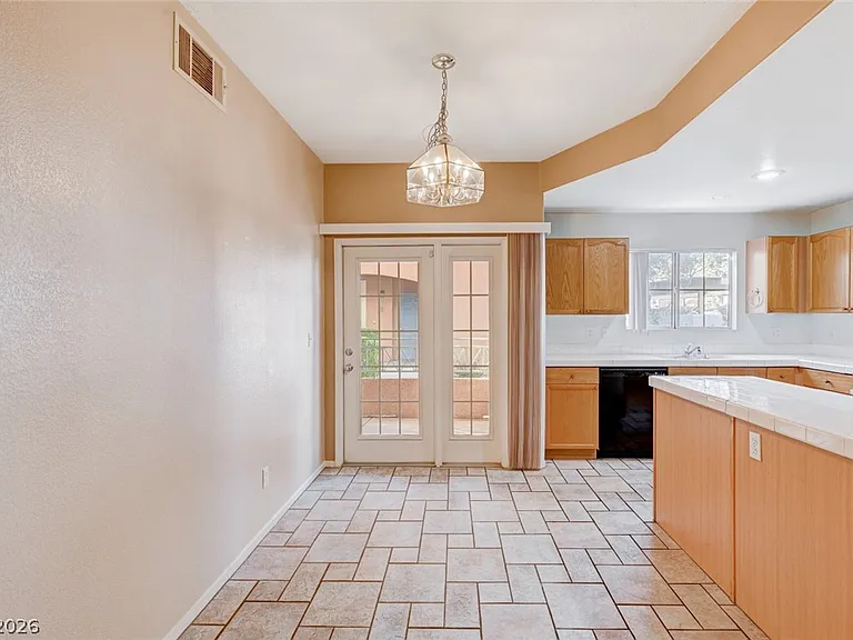 10553 Pine Pointe Ave #102 — Photo 8