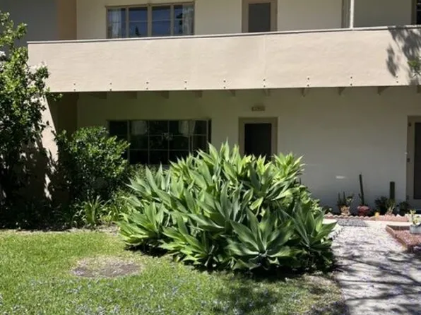 5467 Village Grn, Los Angeles, CA 90016