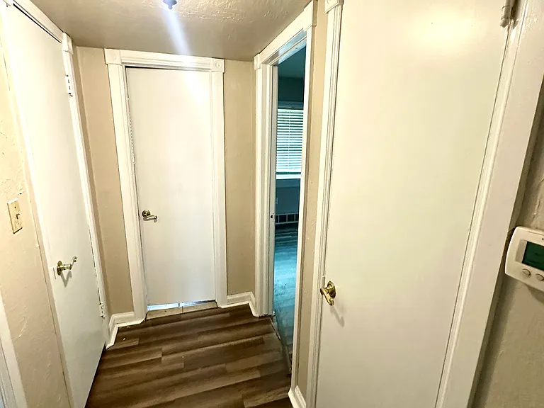 1405 Carlisle Ct — Photo 14