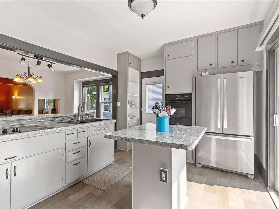 824 South Silver Lake STREET, Oconomowoc, WI 53066 MLS 1841789 Zillow