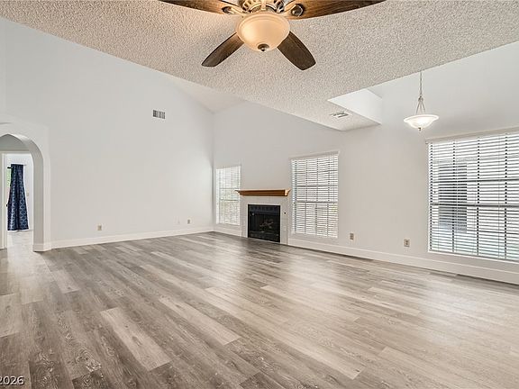 3rd image of 4844 Maryvale Dr