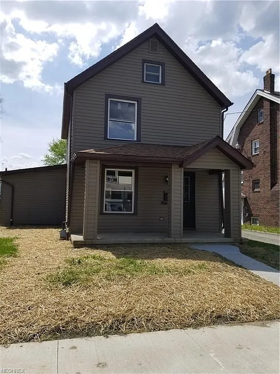 74 Millet Ave photo 1