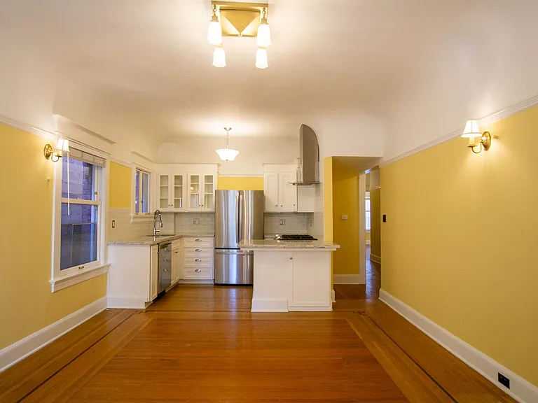 209 NW 23rd Ave #202 — Photo 6