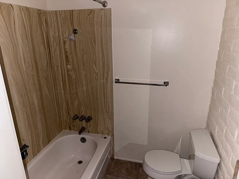 3240-3242 E Monte Vista Dr #3240 — Photo 9
