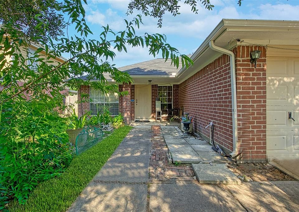 1st image of 16215 Necoridge Drive