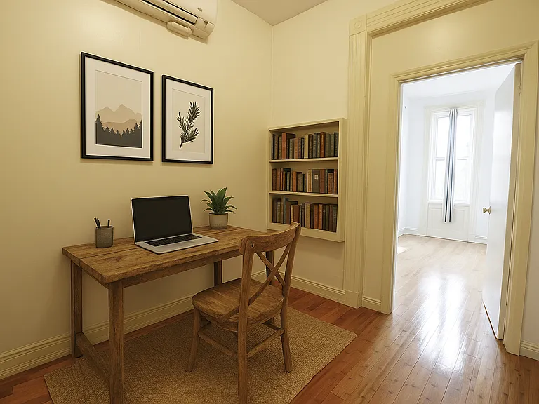 11 Saint Johns Rd #2R — Photo 2