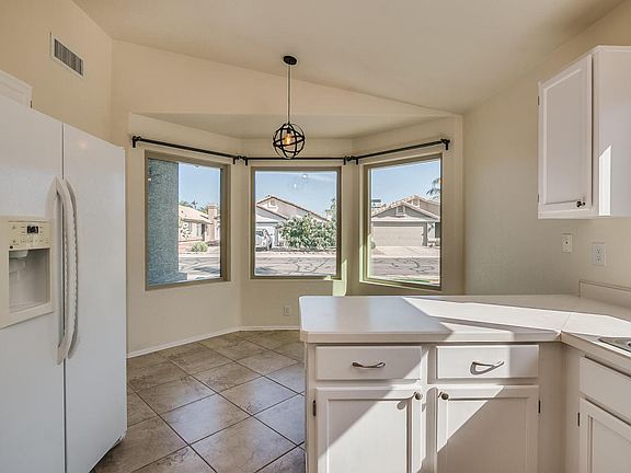 5th image of 4305 E Morrow Dr