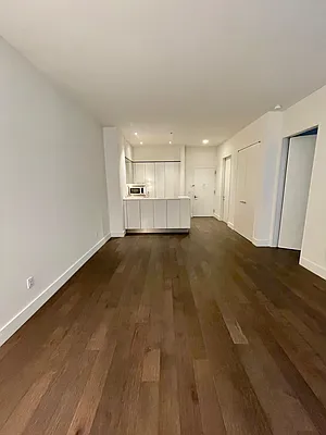 Rented by NY Living Solutions | media 14