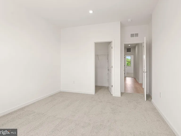 6230 Folly Ln — Photo 36