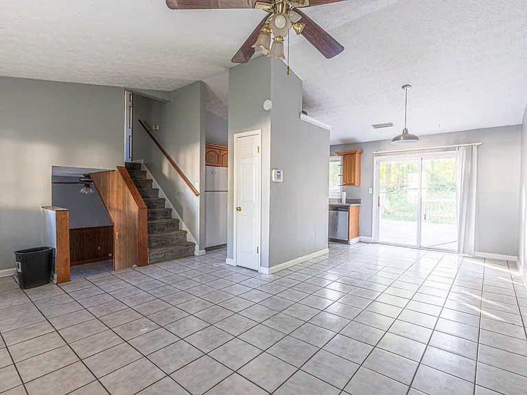 3061 Meadow Wood Ct — Photo 11