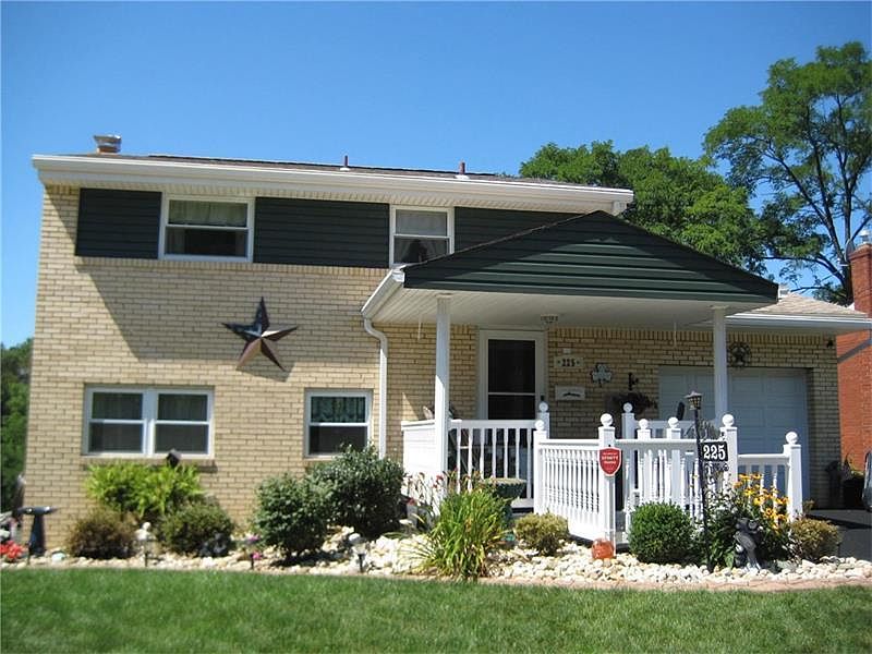 1st image of 225 Kaufmann Ave