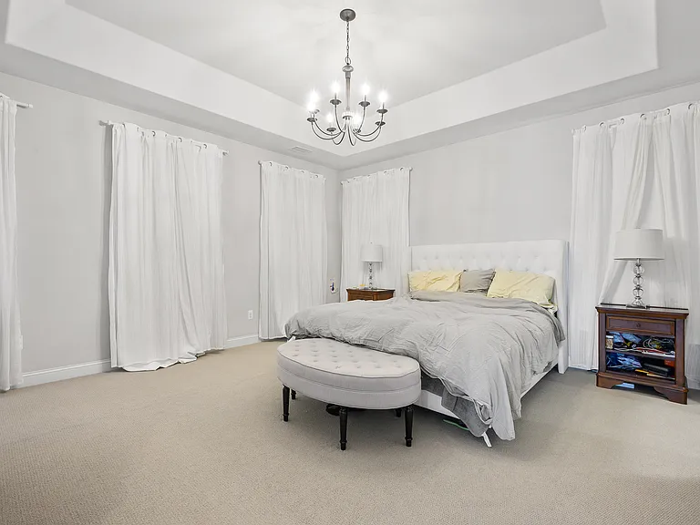 6063 Chester Way — Photo 10