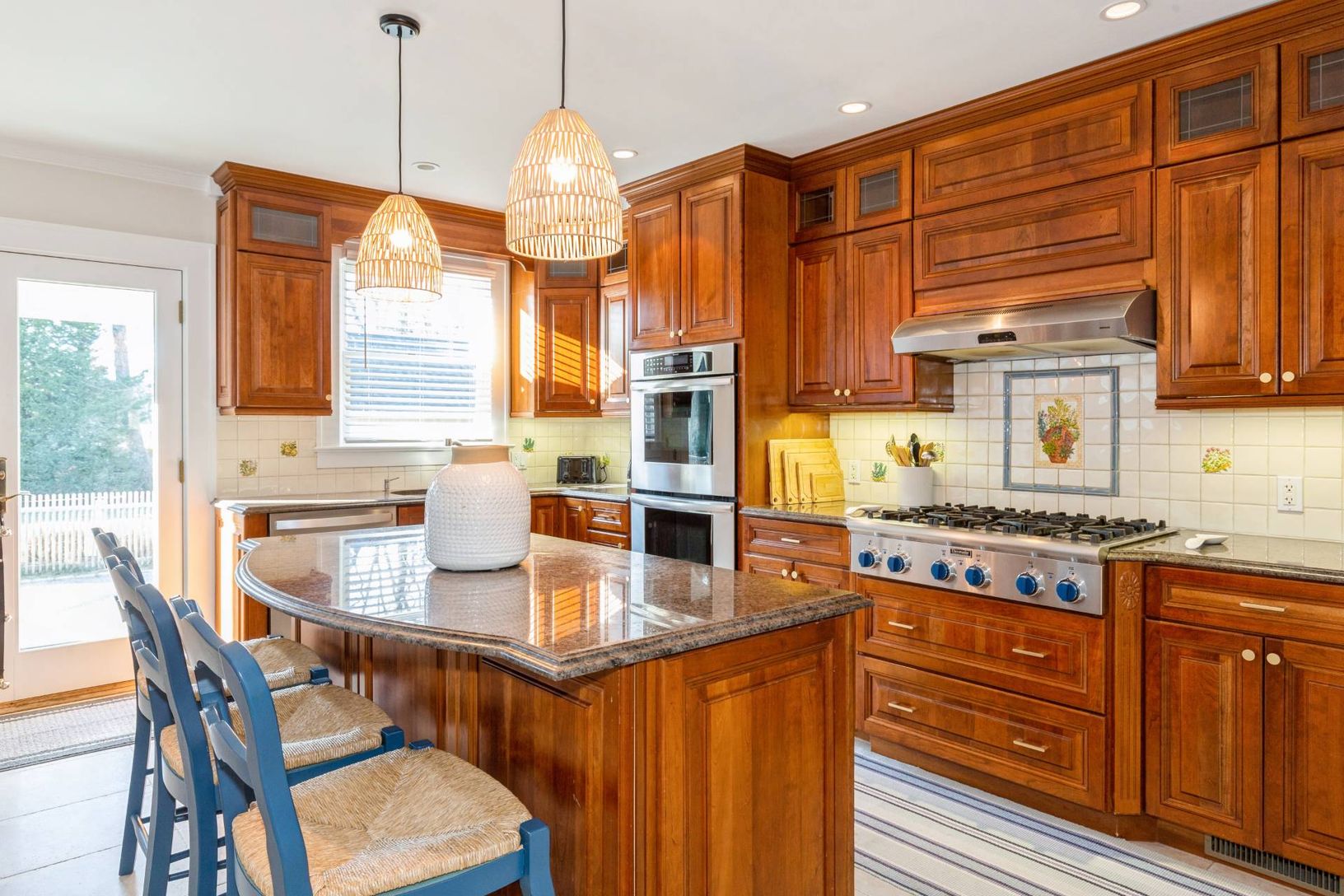  Back Door to Pool Area from Kitchen