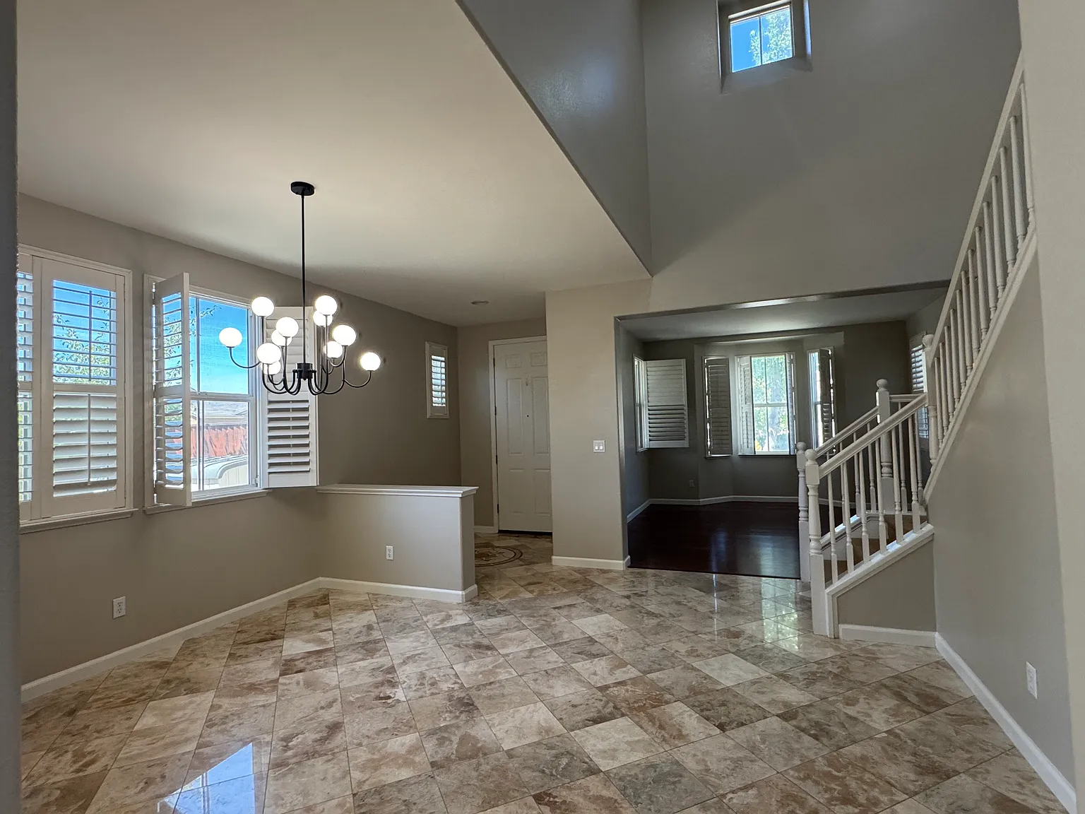 4 bed, 2654 sqft, $3,200 — Photo 3