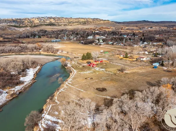 401 3rd Ave, Fromberg, MT 59029